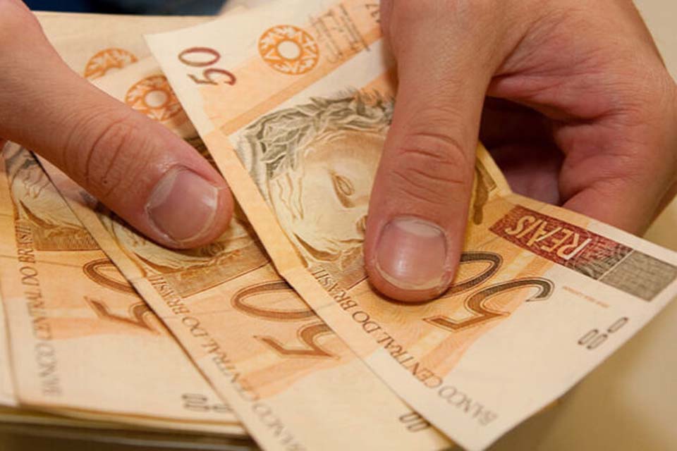 Portaria convoca instituições financeiras para 3ª fase do Desenrola