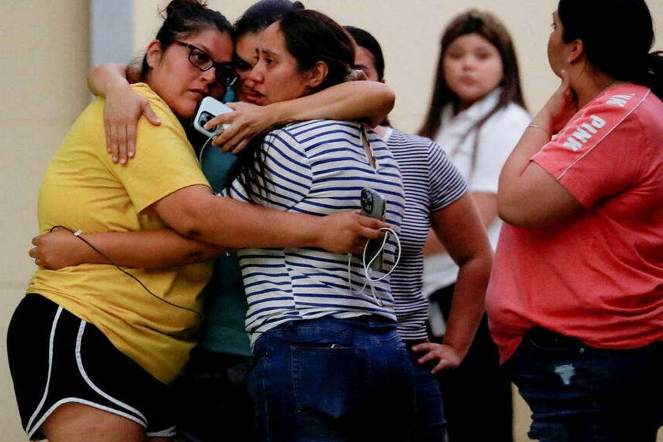 “Existe em média um assassinato em massa por dia nos EUA”, diz cientista político