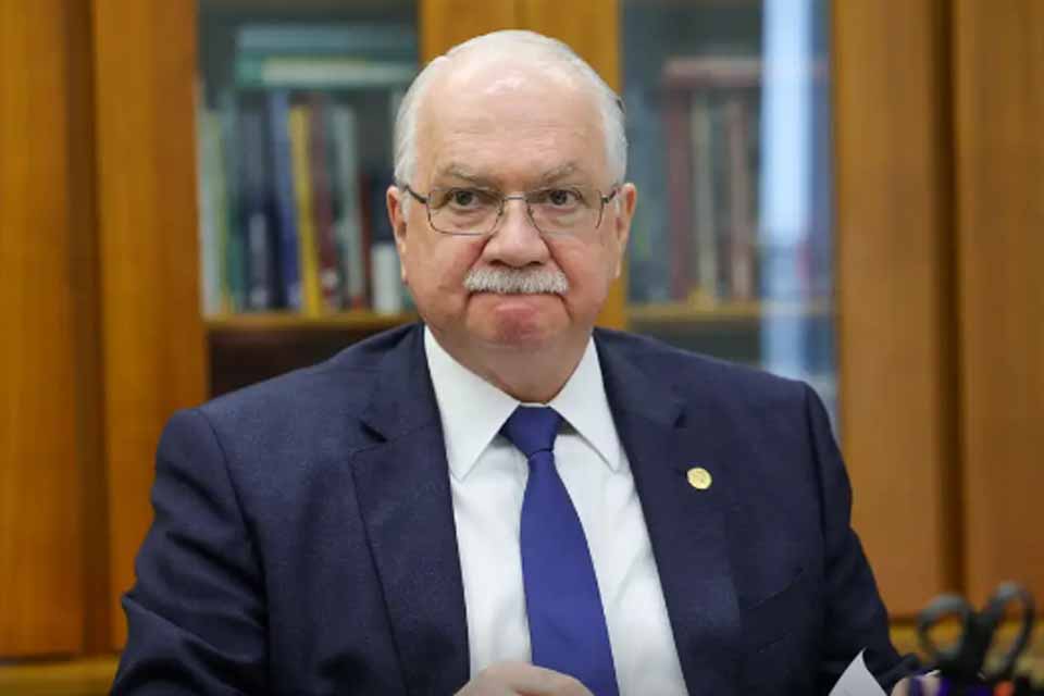 Edson Fachin é eleito presidente do STF; Moraes será o vice