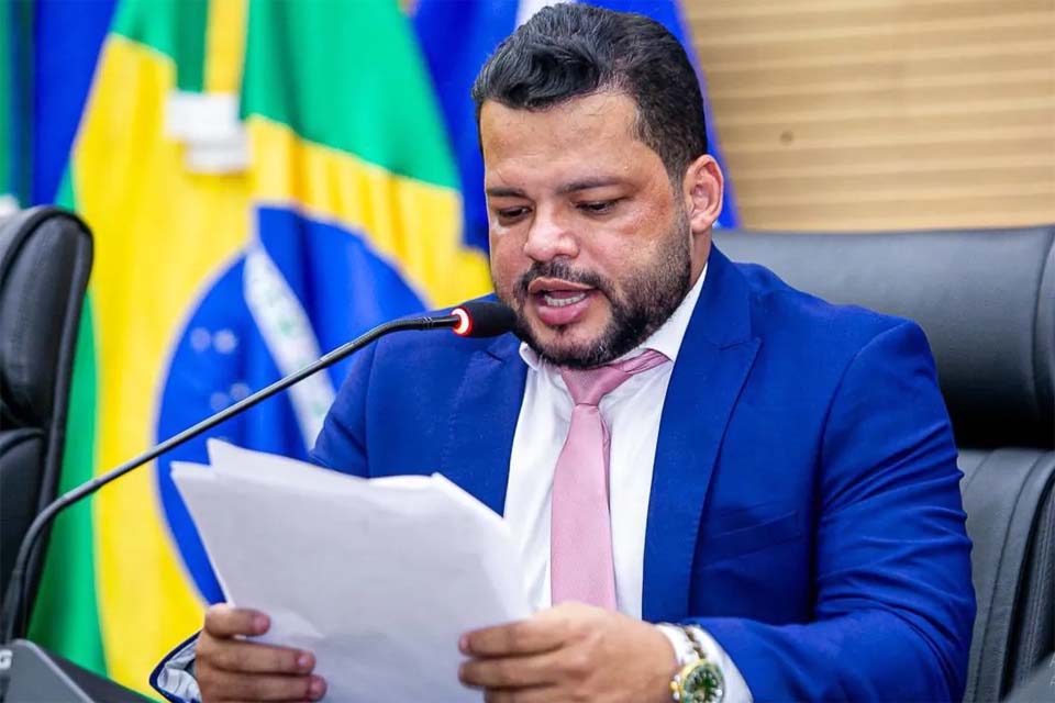 Deputado Edevaldo Neves presta homenagem aos agentes socioeducativos de Rondônia