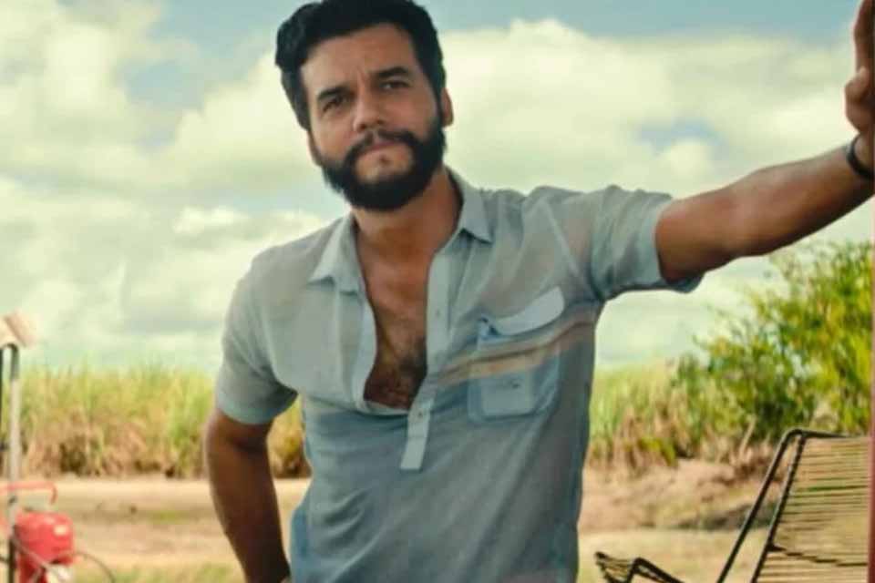 Wagner Moura vence prêmio de Melhor Ator no Festival de Cinema de Chicago por “O Agente Secreto”