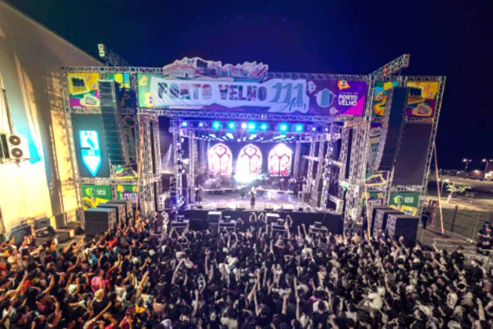 Beiradão Cultural anima o terceiro dia de festa com 12 horas de música