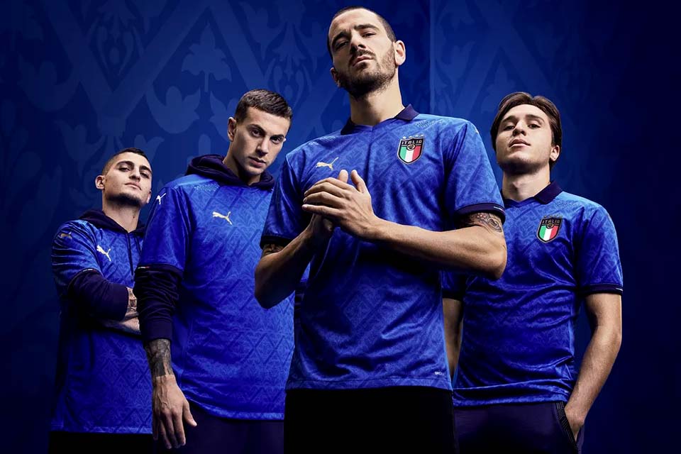 Nova Azzurra histórica: Itália lança uniforme inspirado em padrão gráfico do Renascimento