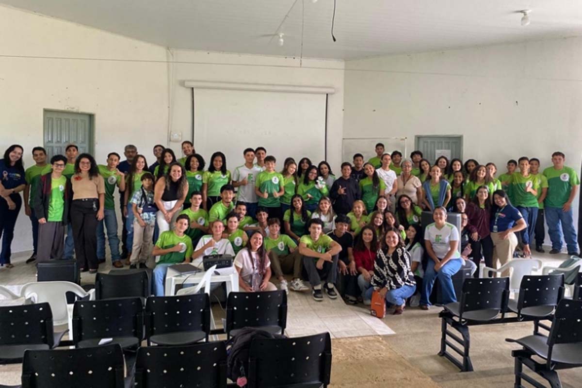 Ciclo de palestras do “Abril Azul” traz informações sobre o autismo e educação inclusiva no Campus Ariquemes