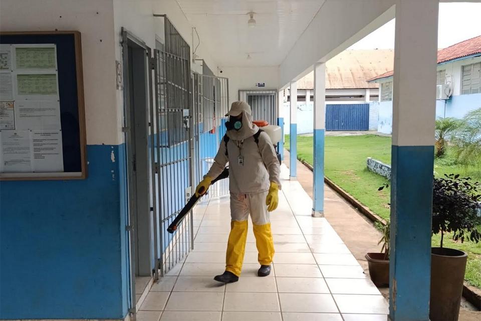 Prefeitura de Jaru realiza dedetização nas escolas da rede municipal de ensino