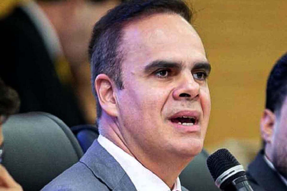 Alan Queiroz participa da entrega de equipamentos agrícolas e fortalece agricultura familiar em Monte Negro