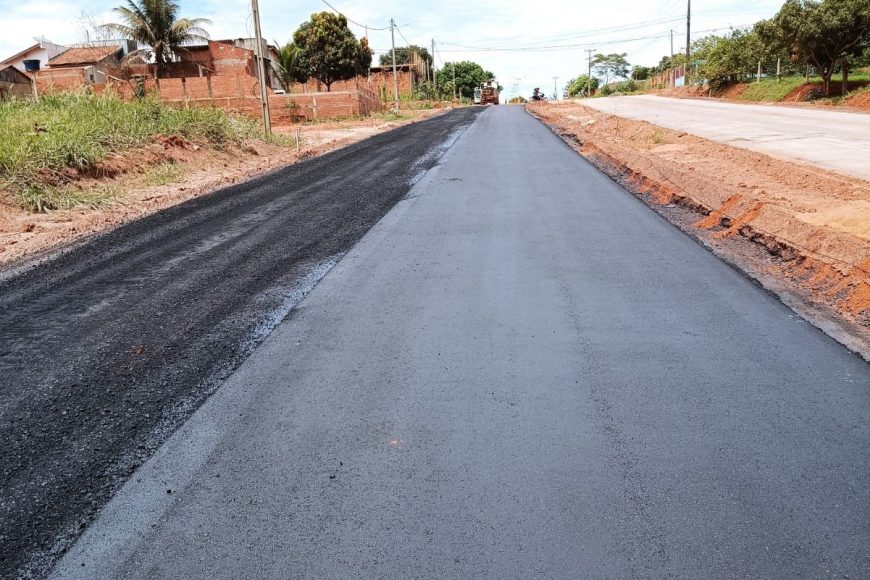 DER entrega obras de pavimentação asfáltica na RO-370 no perímetro urbano