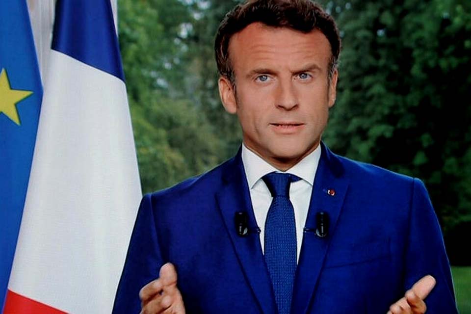 Macron reconhece divisões 'profundas' na França e se dispõe a negociar com todos os partidos