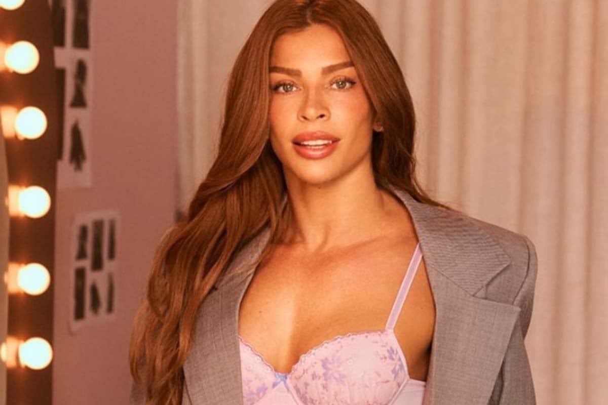 Grazi Massafera aparece de lingerie e impressiona: 