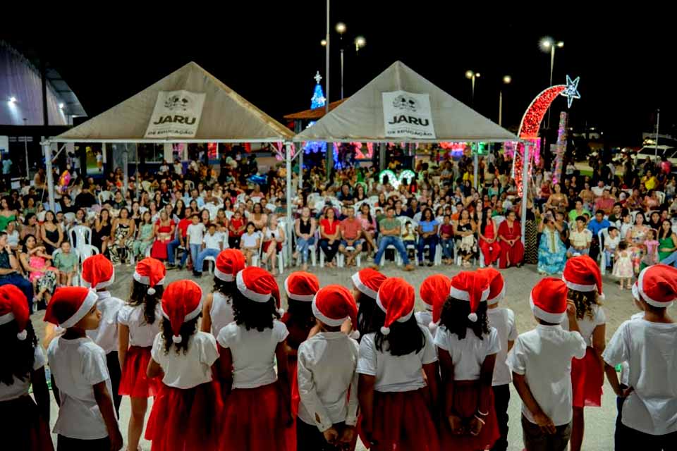 1ª Cantata Natalina de Tarilândia reúne centenas de pessoas