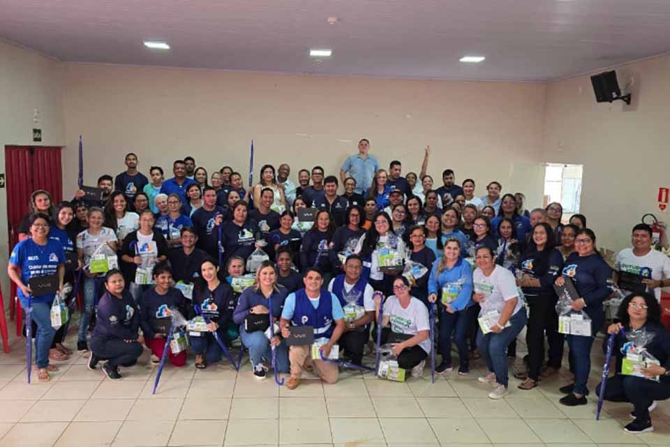 Prefeitura fortalece Atenção Básica com entrega de kits de triagem aos Agentes Comunitários de Saúde