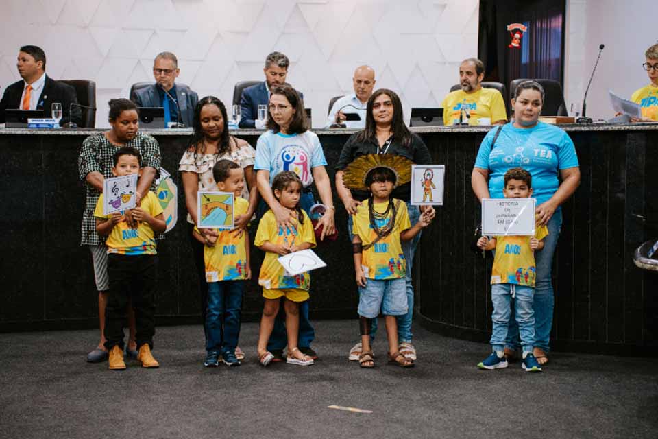 Alunos de Ji-Paraná participam de mostra a apresentações na CMJP