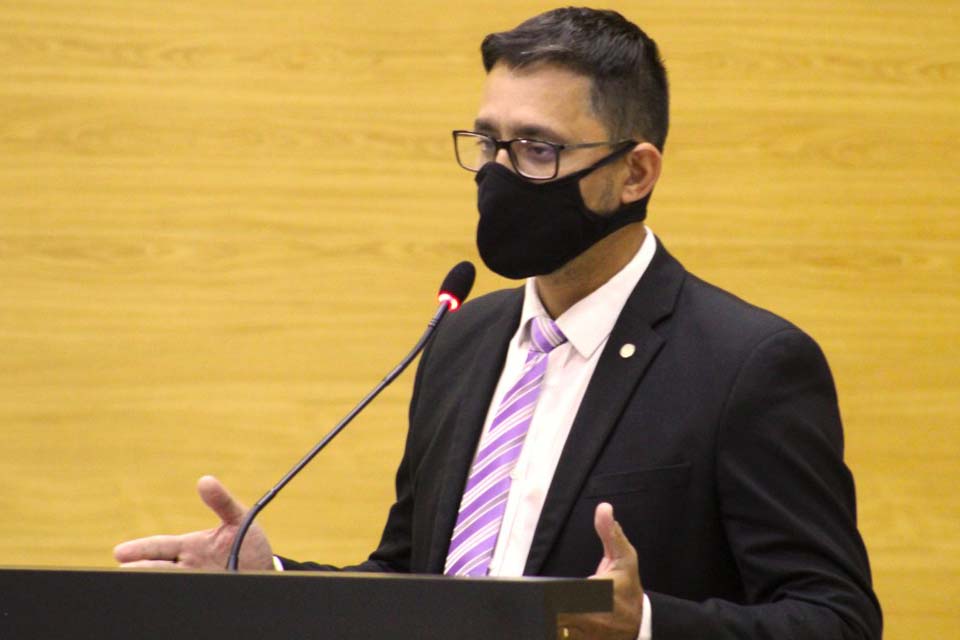 Anderson Pereira cobra prefeitura e SEMUSA sobre testes rápidos no distrito de São Carlos