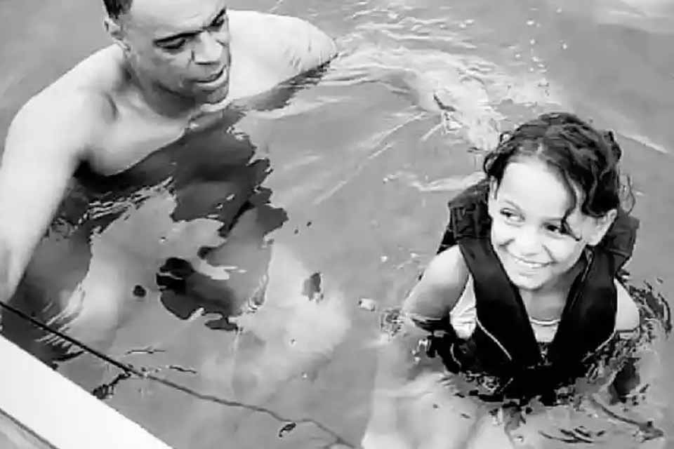 Denilson lamenta morte de sobrinha aos 9 Anos: “Titio te ama e vou sentir saudades”