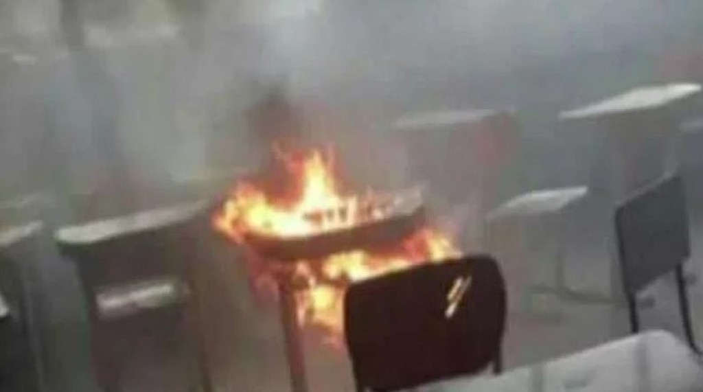 Aluno põe fogo em prova e quase incendeia sala 