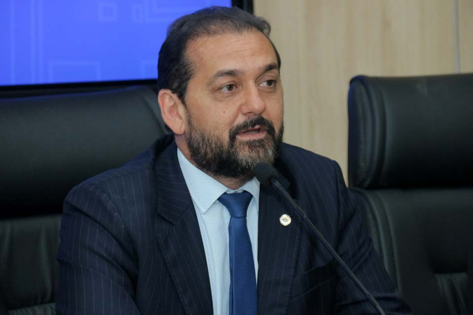 Delegação rondoniense de judô agradece apoio do deputado Laerte Gomes