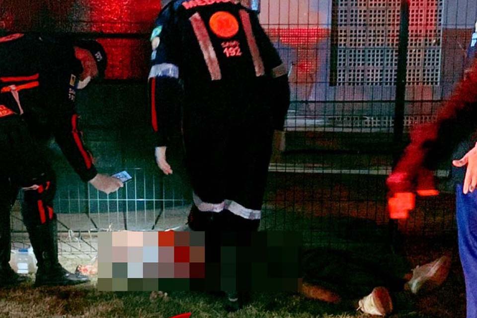 Homem é alvejado a tiros no meio da rua na Nova Porto Velho