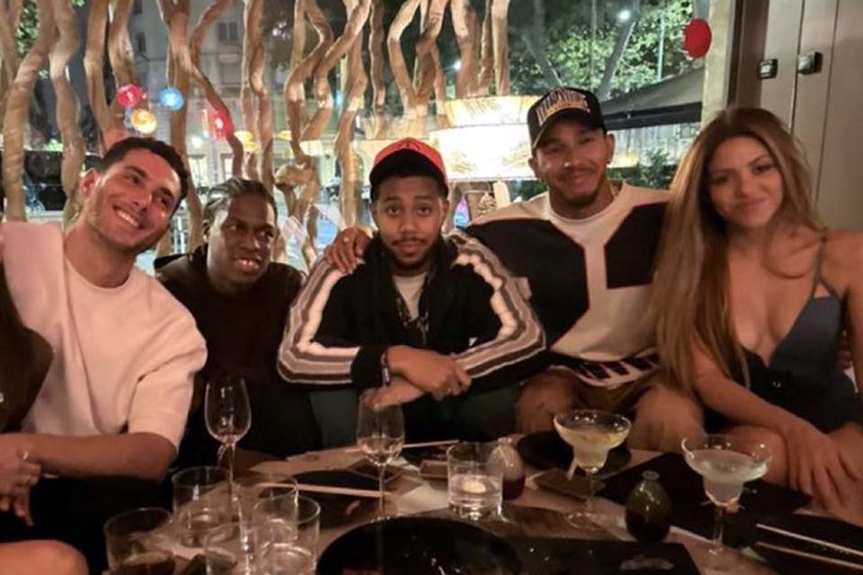 Shakira é vista com Lewis Hamilton e acende rumores de affair