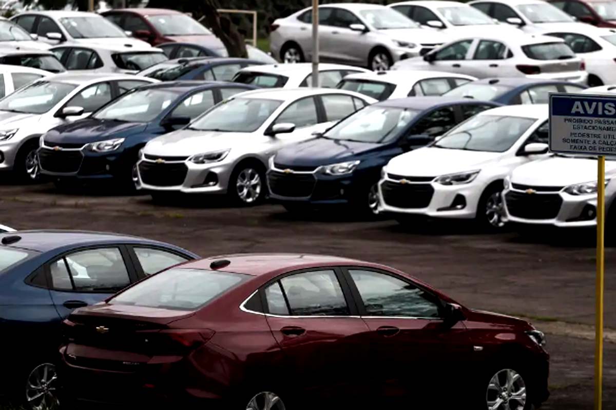Venda de veículos novos no país sobe 15% até maio