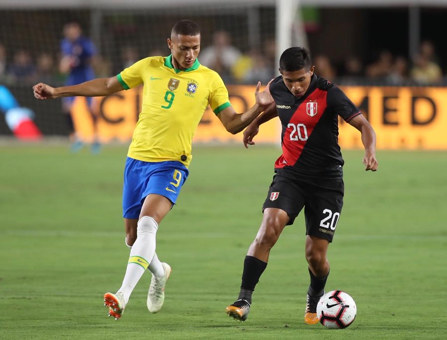 VÍDEO - Brasil 0 x 1 Peru; Gol e Melhores Momentos