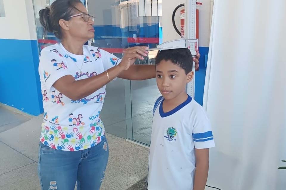Prefeitura de Jaru realiza atendimentos do Programa Aprender com Saúde na Escola Aldemir Cantanhede