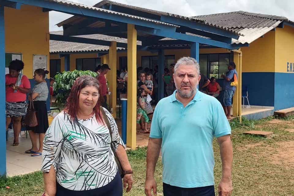 Tenda da Cidadania beneficia moradores da Vila da Penha à pedido do vereador Fogaça