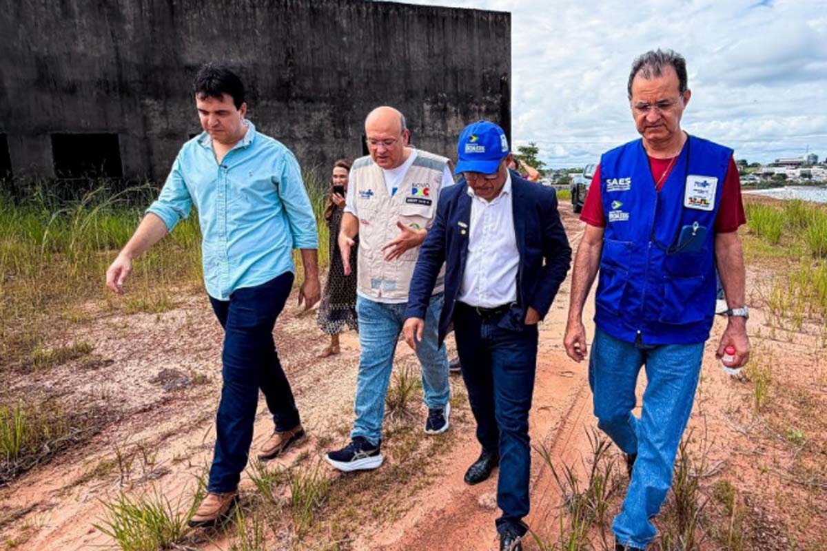 Prefeito busca apoio do Governo Federal para concluir Hospital Municipal do Green Ville