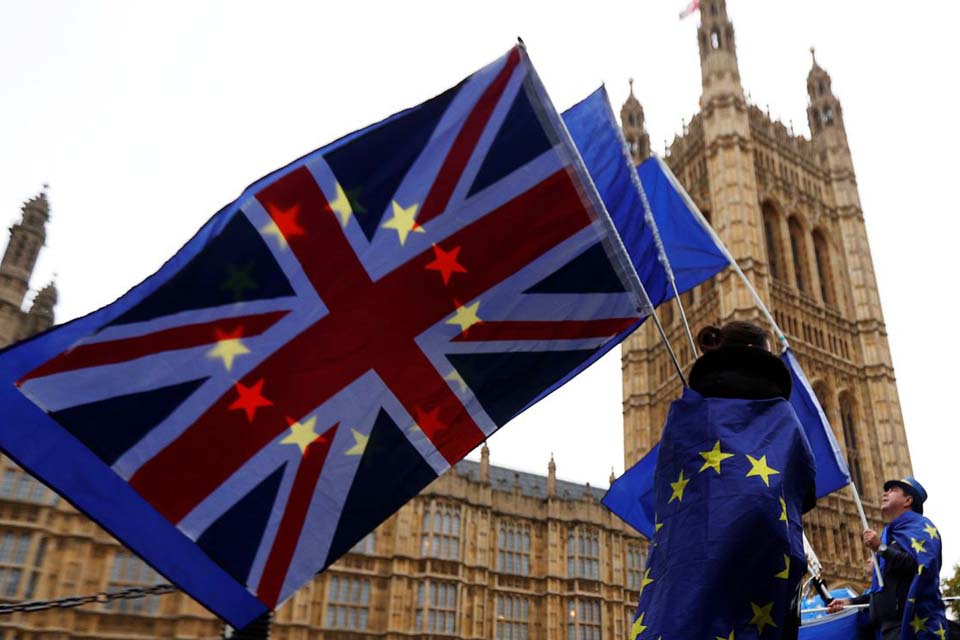 Após 47 anos de aliança, Reino Unido deixa União Europeia