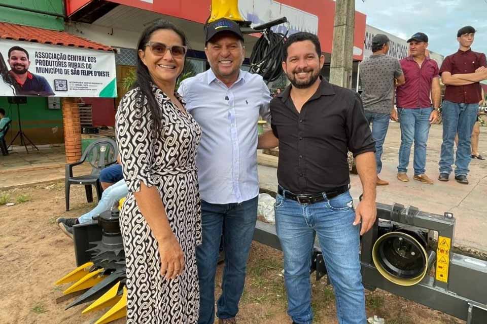 Estradas de São Felipe são recuperadas com apoio do deputado estadual Cirone Deiró