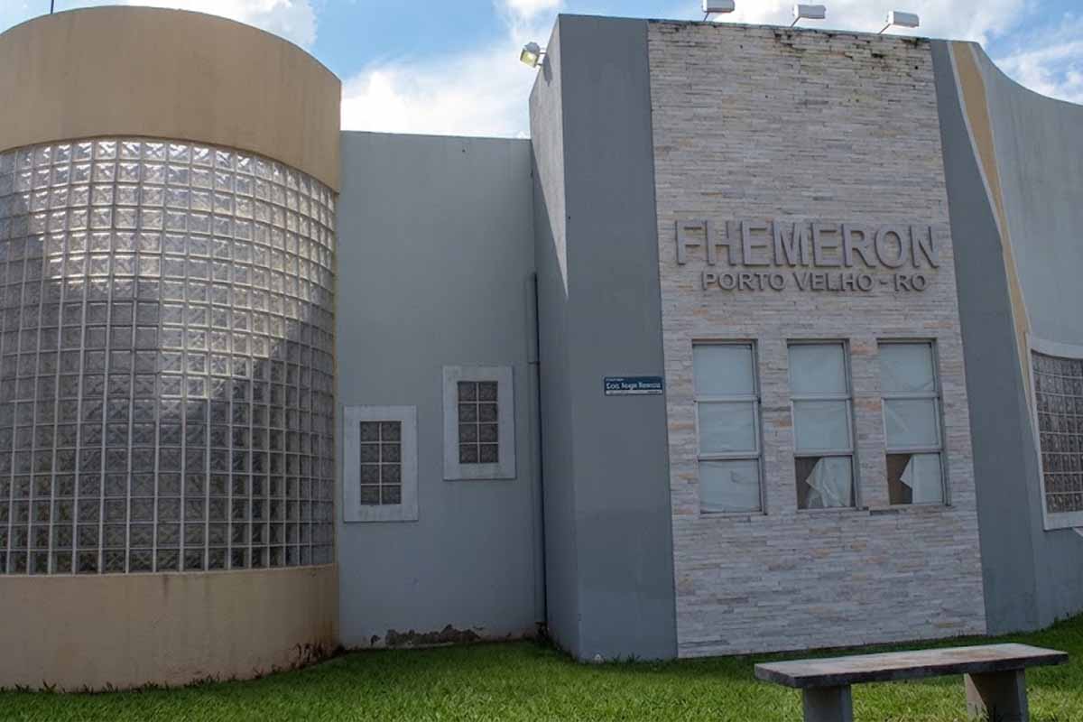 TCE aponta irregularidades em contratos de R$ 5,4 milhões da Fhemeron e aplica R$ 65,6 mil em multas