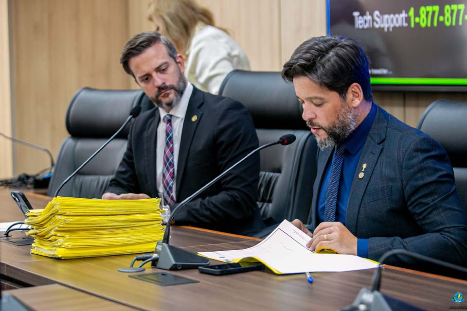  Projetos de interesse público são aprovados na Comissão de Constituição, Justiça e de Redação