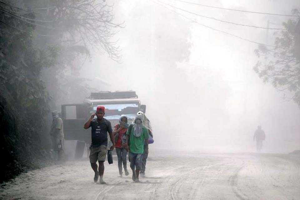 Filipinas eleva nível de alerta porque vulcão pode entrar em erupção