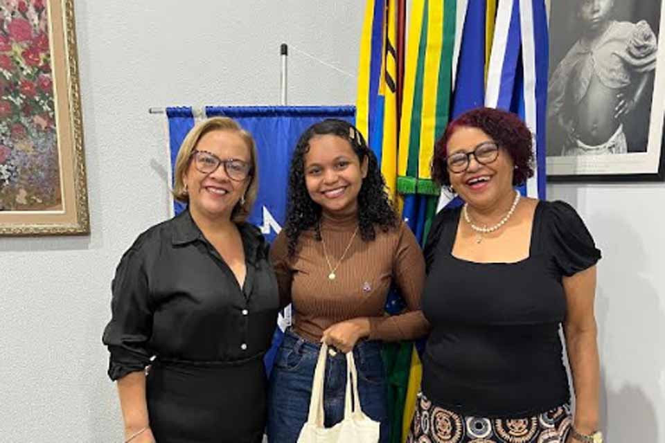 Bolsista do PIBIC-EM da UNIR é vencedora em premiação nacional de Iniciação Científica do CNPq