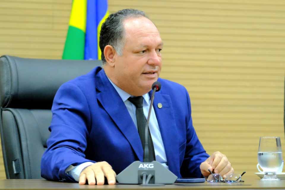 Deputado Pedro Fernandes reforça pedido para aplicação da Lei de Atendimento à Endometriose em Rondônia