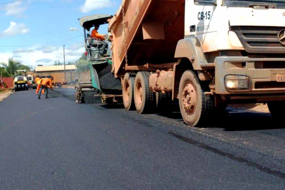 Prefeitura dá prosseguimento às obras no bairro Flamboyant