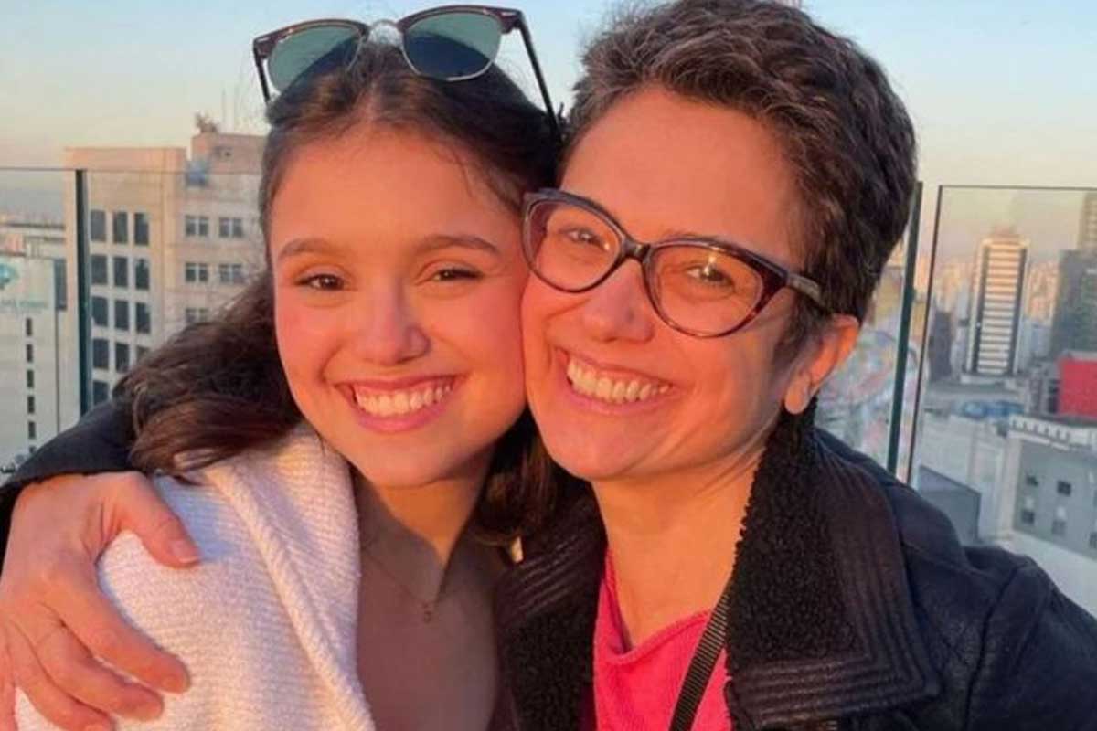 Filha de Sandra Annenberg faz rara declaração à namorada nas redes: “Te amo”