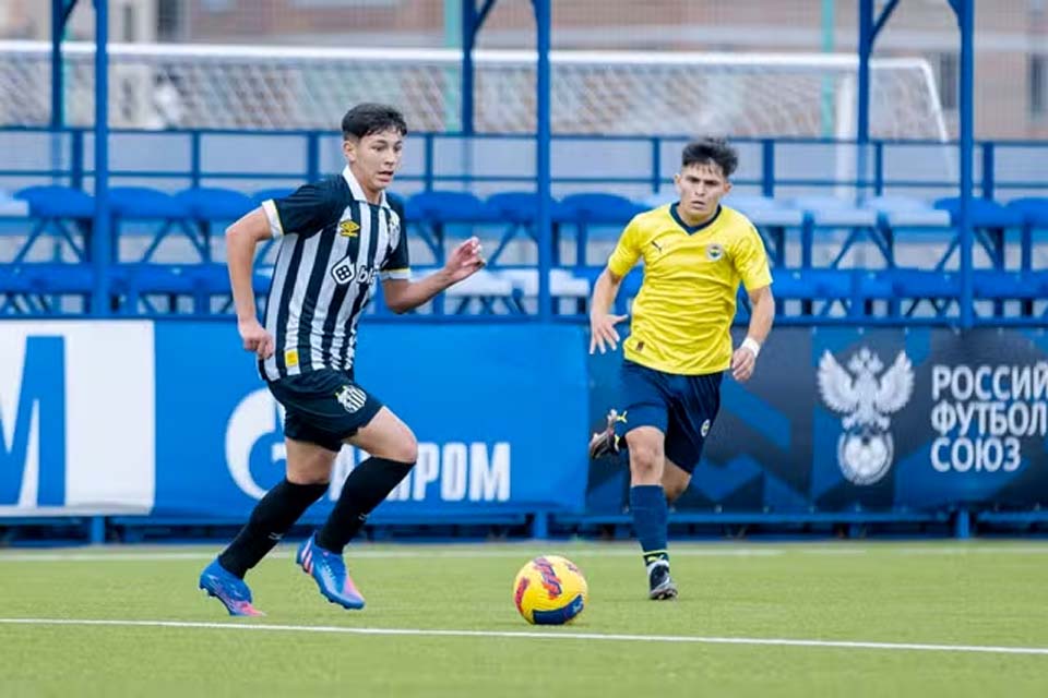 Meia rondoniense disputa Paulista Sub-17 pelo Santos e quer 