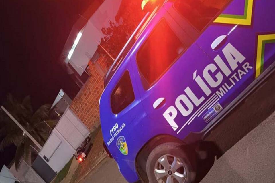  Polícia militar fechar boca de fumo e prende acusado de tráfico 