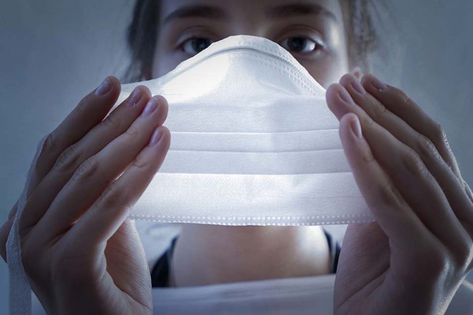 Pesquisadores identificam possível nova linhagem de covid-19 no Brasil