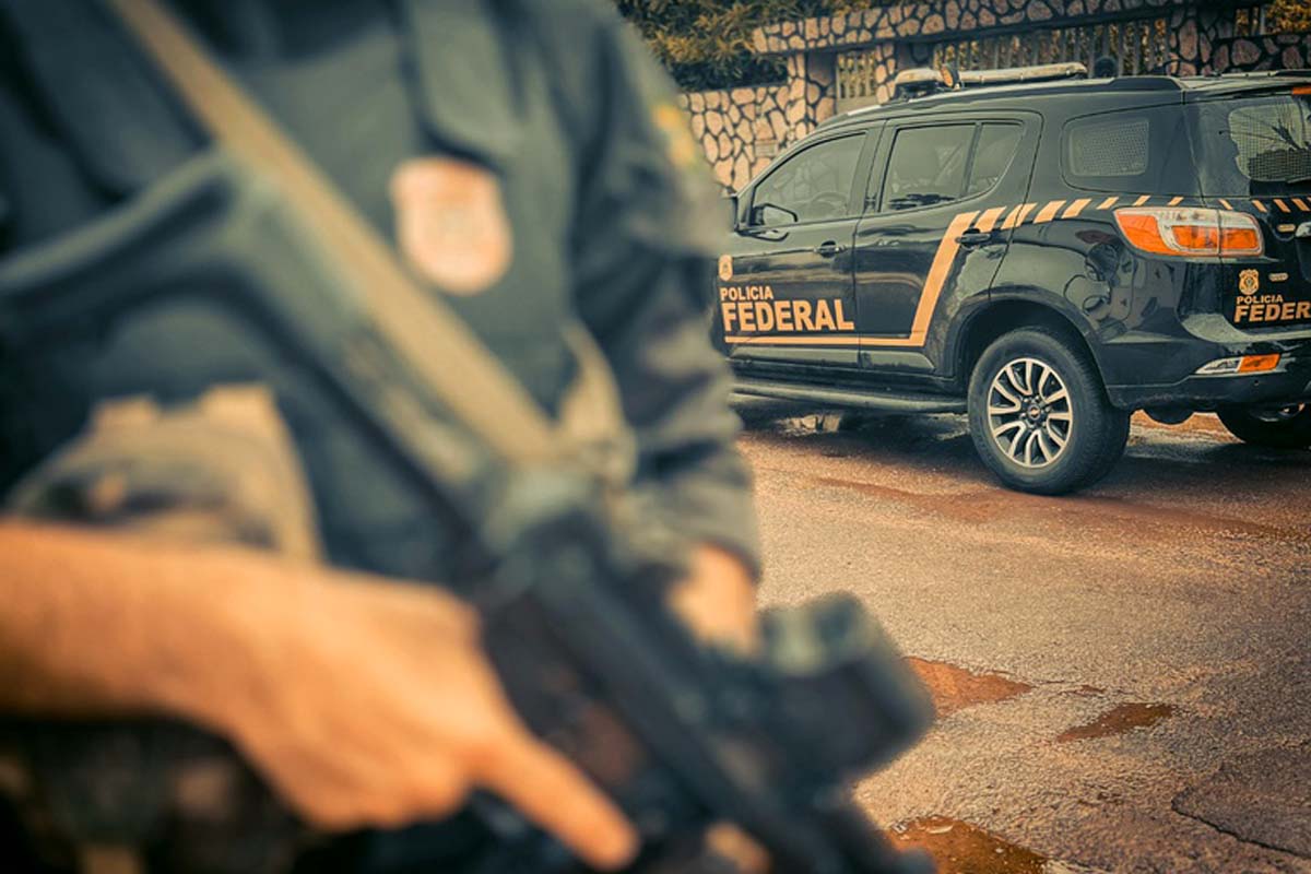 PF atua contra grupo suspeito de tráfico de drogas