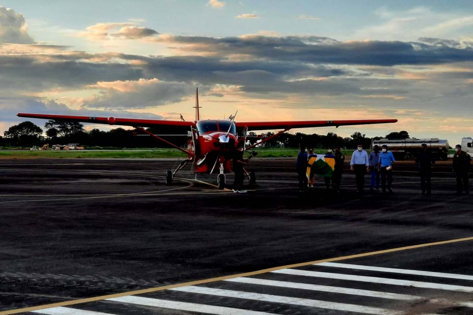Primeiras doses da vacina contra a Covid-19 chegam a Cacoal para imunização de municípios da região