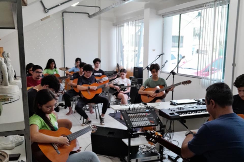 Projeto de Extensão Integra Arte: Cores, Movimento e Música realiza atividades de encerramento em Ji-Paraná