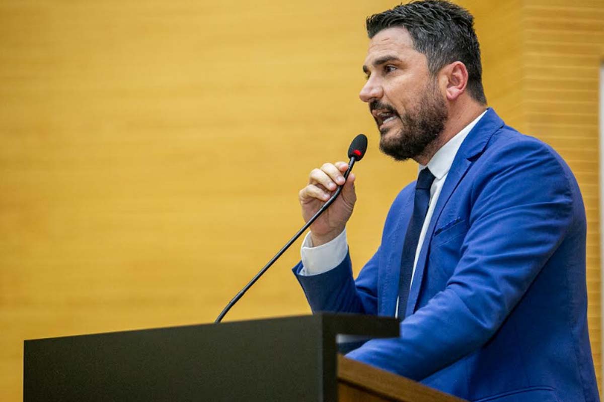 Deputado Jean Mendonça defende valorização dos servidores do DER