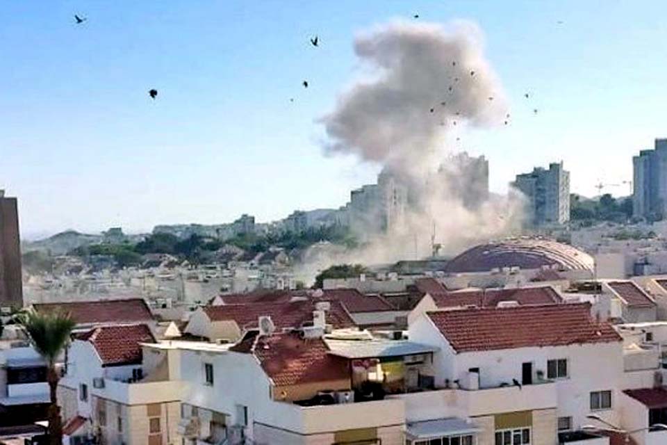Drone suicida lançado por rebeldes no Iêmen cai sobre escola na cidade israelense de Eilat