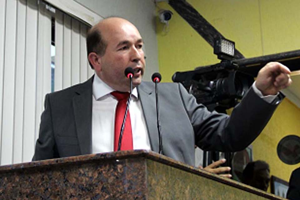 Presidente da Câmara de Porto Velho comemora aprovação do Programa Bolsa-Estágio