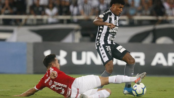 Vídeo - Melhores Momentos de  Botafogo 0 x 1 Internacional