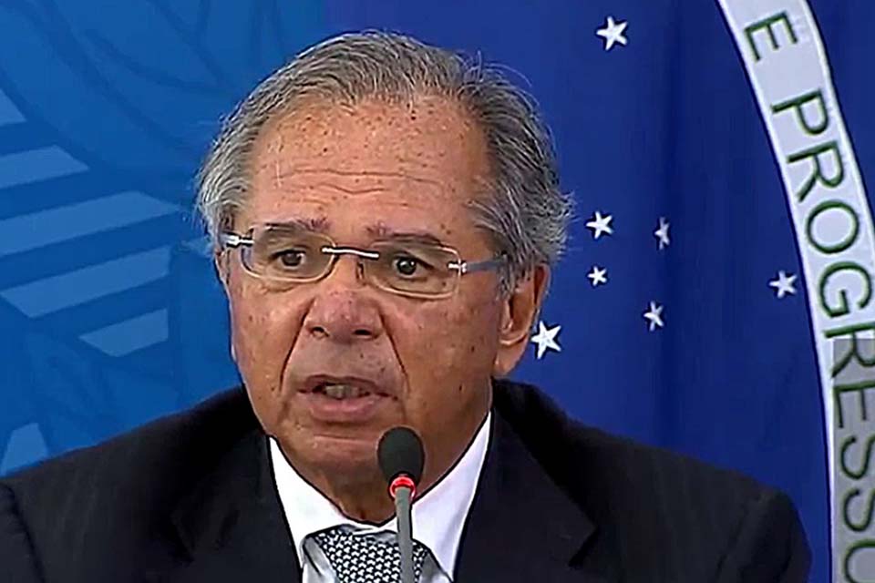 Ações para enfrentar coronavírus totalizam R$ 700 bi, diz Guedes