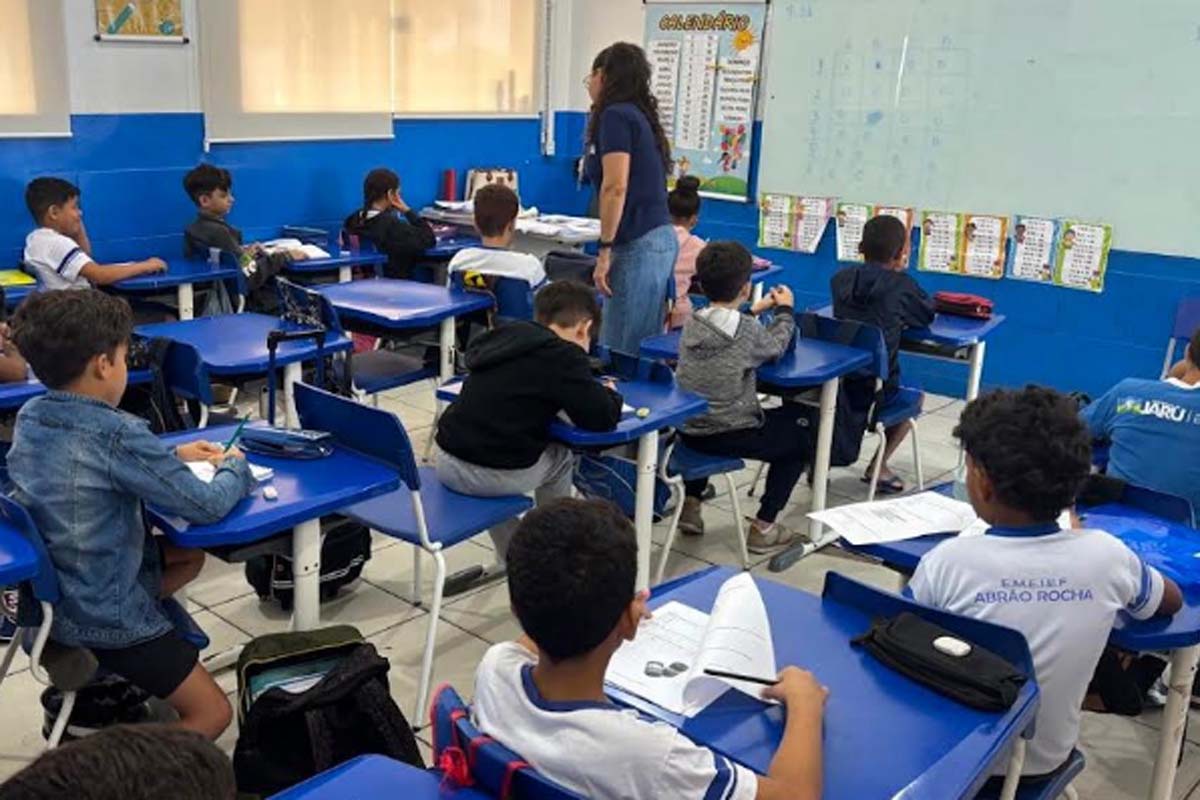 Prefeitura de Jaru aplica avaliações preparatórias com questões de português e matemática