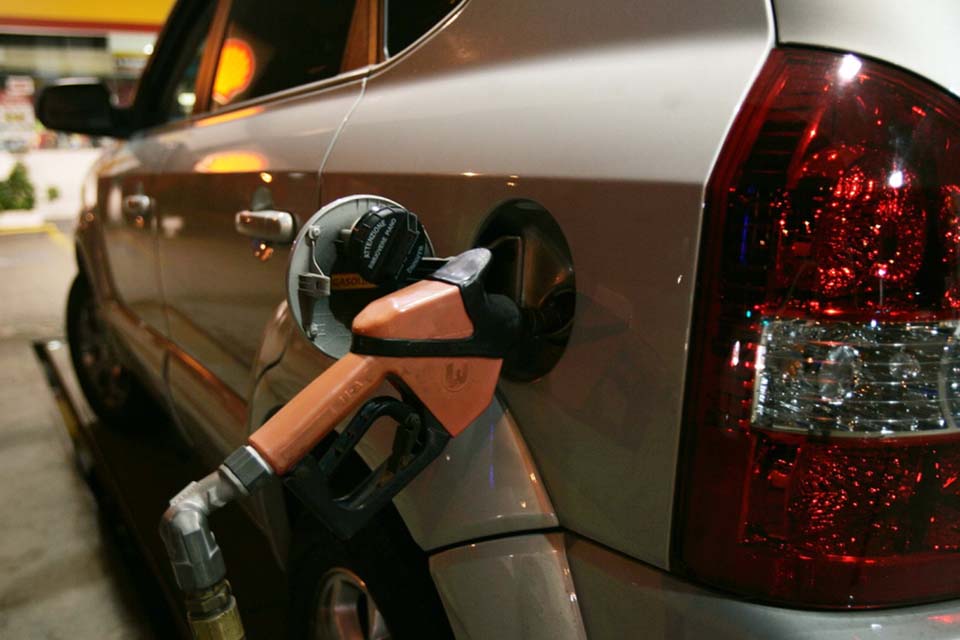 Gasolina fechou semana custando R$ 4,32, em média, nas bombas de Porto Velho; diesel e etanol tiveram queda no preço médio