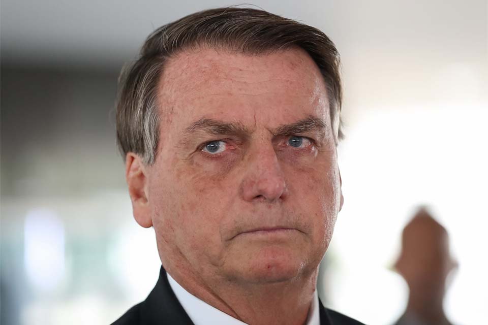 O 'Bozo' manda no país?